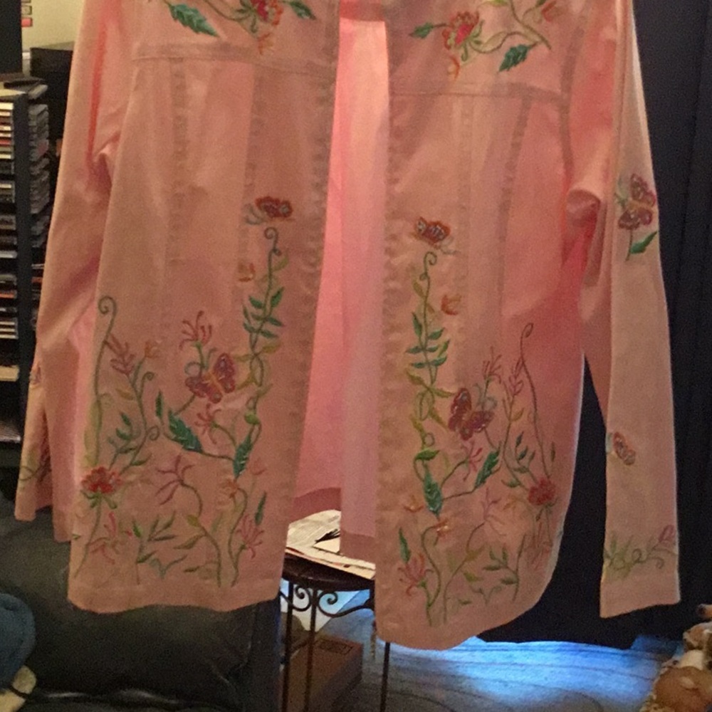 Pink embroider jean jacket  SIZE 1X EUC - Picture 2 of 7